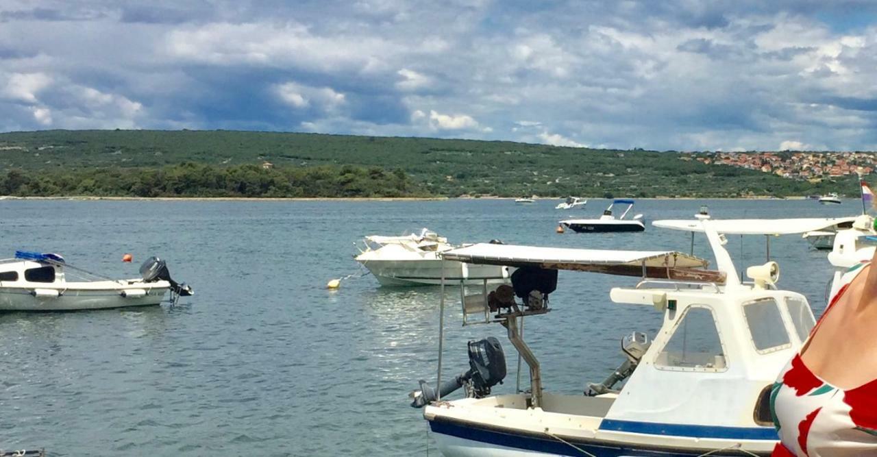 Apartman Luna Punat Bagian luar foto